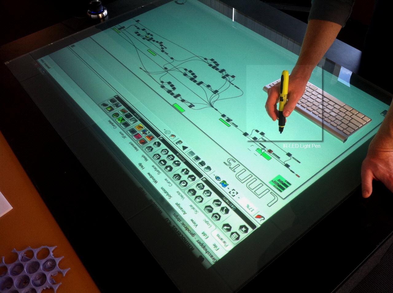 The tabletop canvas (click to enlarge image)