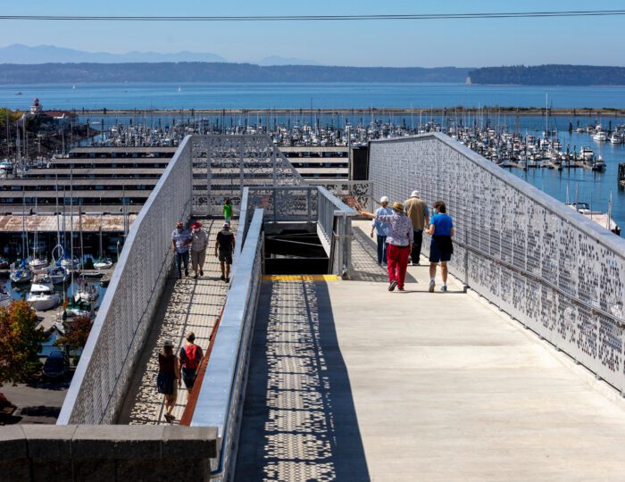 Grand Avenue Park Bridge - Exterior
