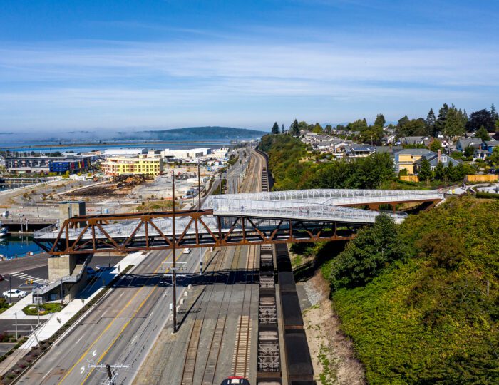 Grand Avenue Park Bridge - Exterior