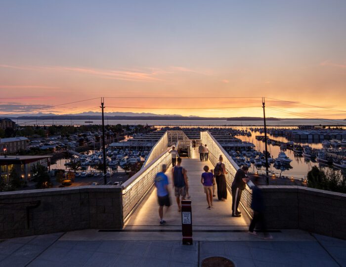 Grand Avenue Park Bridge - Exterior