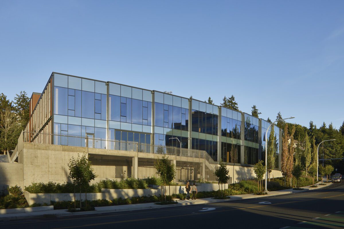 Lakeview Office Building - Exterior