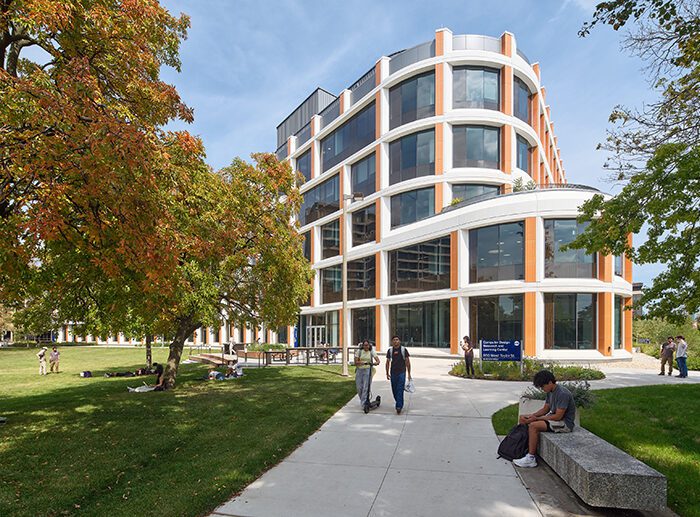 Computer-Design-Research-and-Learning-Center-University-of-Illinois-Chicago_22