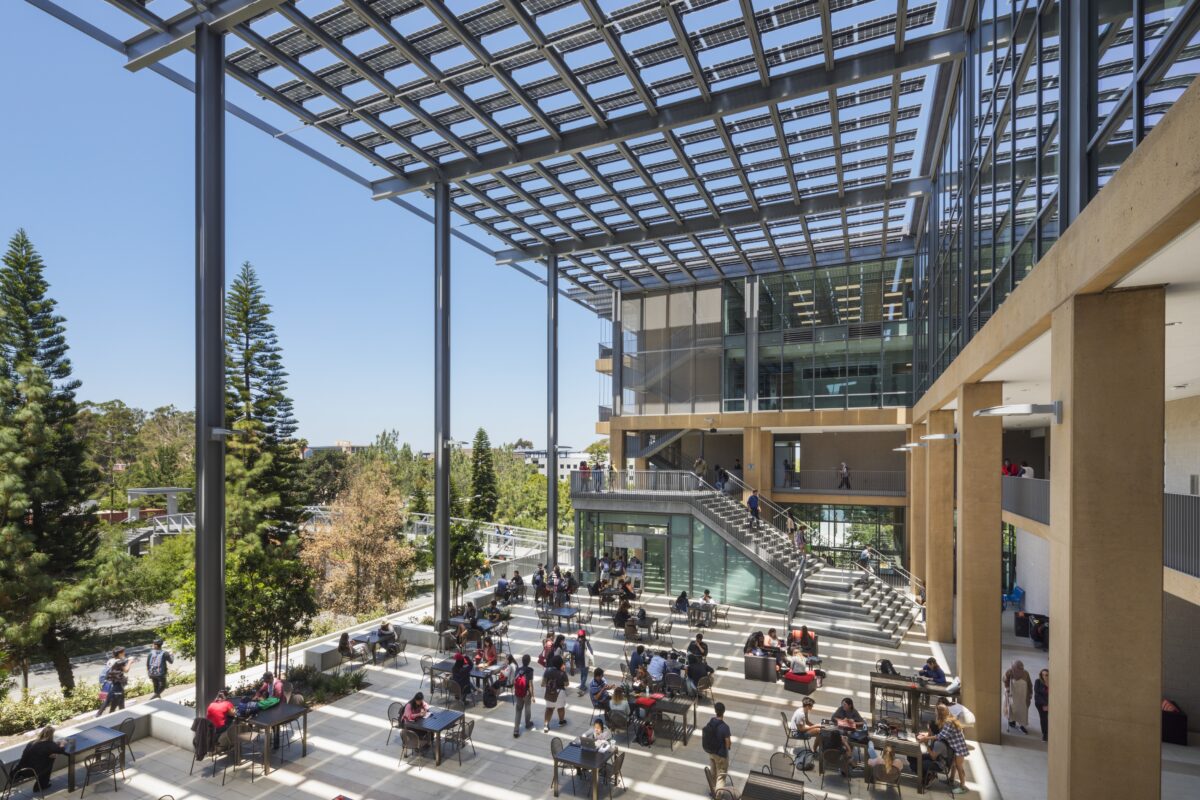 Division of Continuing Education Building, University of California, Irvine - Exterior