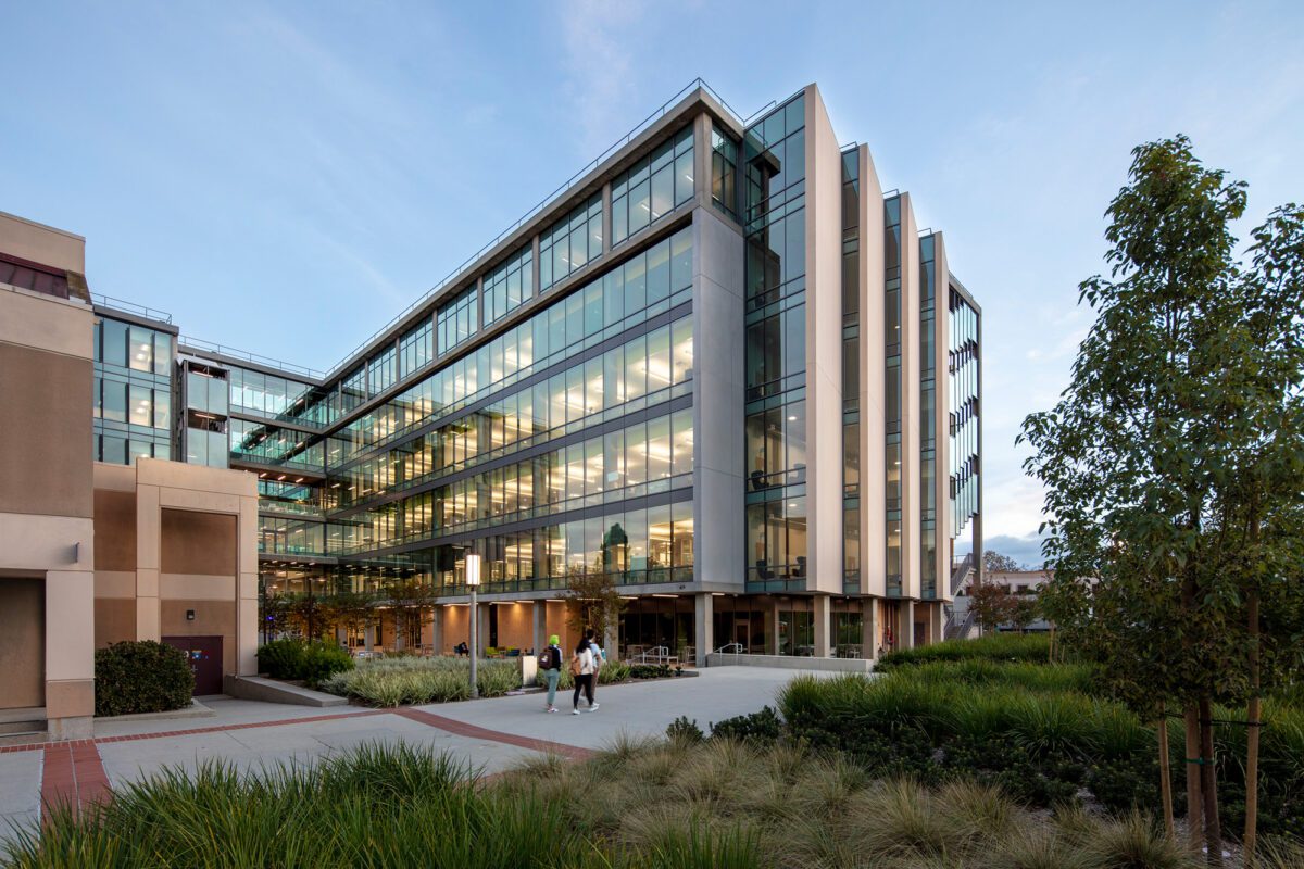 Interdisciplinary Science & Engineering Building, UC, Irvine - Exterior