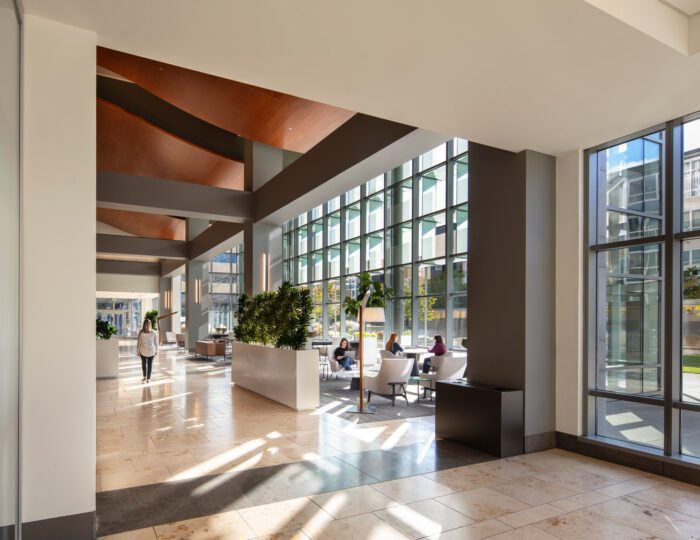 Summit Office Towers I + II - Interior