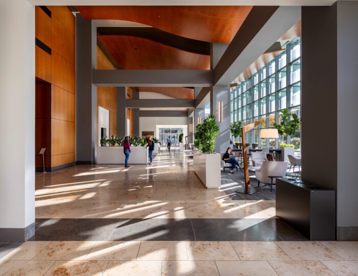 Summit Office Towers I + II - Interior