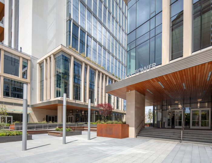 1001 Office Towers - Exterior