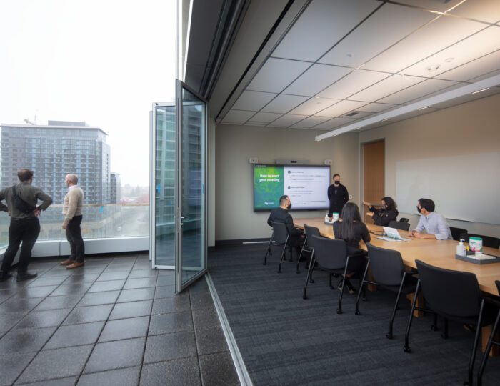 1001 Office Towers - Interior Exterior