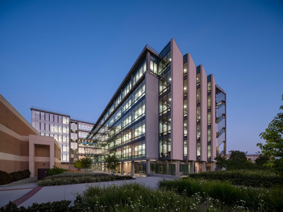 Interdisciplinary-Science-&-Engineering-Building,-UC,-Irvine_1278