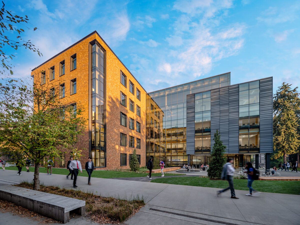 Founders Hall, Foster School of Business University of Washington - LMN ...