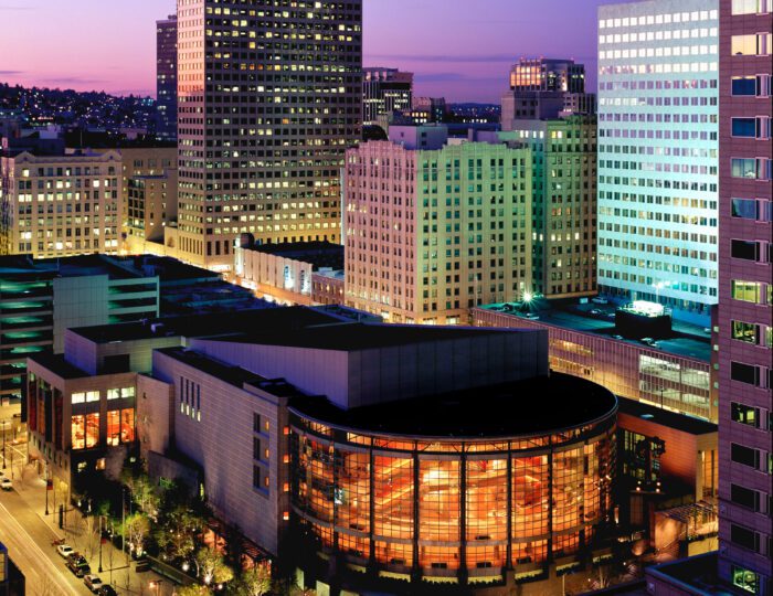 Benaroya - Exterior