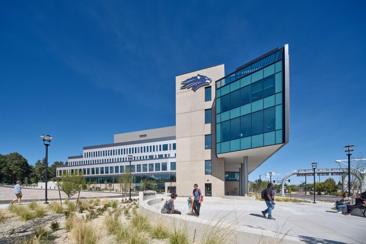 John-Tulloch-Business-Building,-University-of-Nevada-Reno-N56