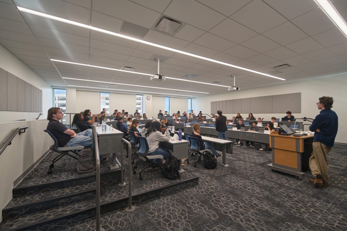 John-Tulloch-Business-Building,-University-of-Nevada-Reno-N71