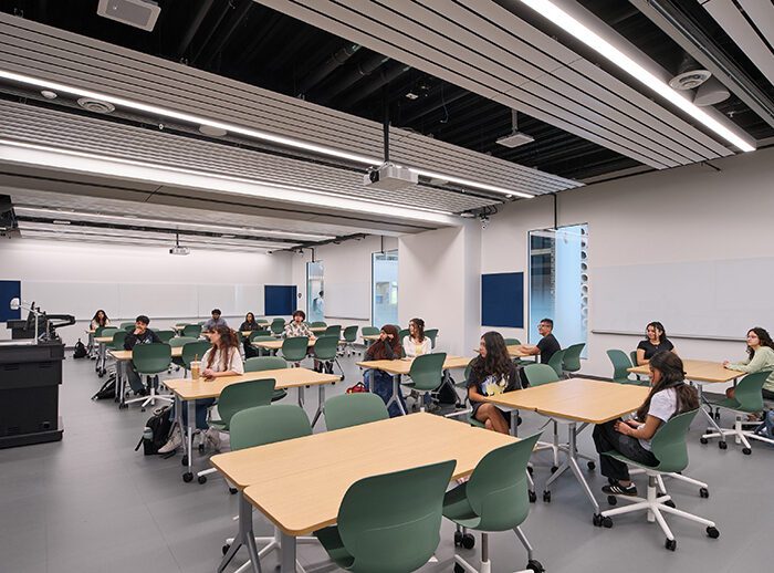 Computer-Design-Research-and-Learning-Center-University-of-Illinois-Chicago_12