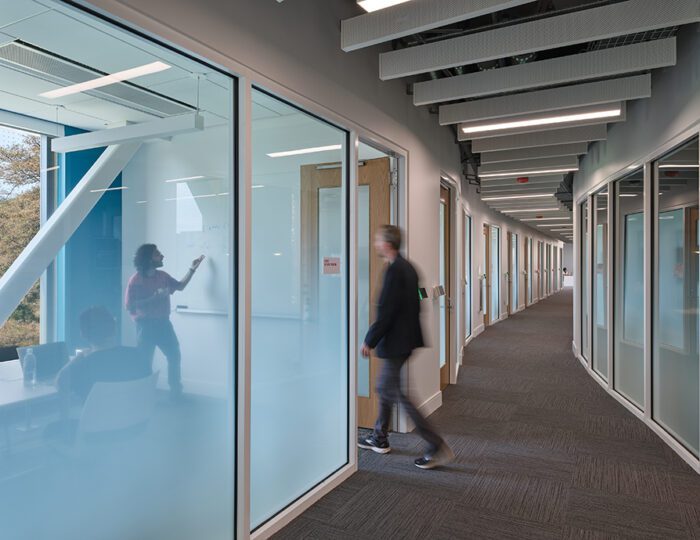 Computer-Design-Research-and-Learning-Center-University-of-Illinois-Chicago_13