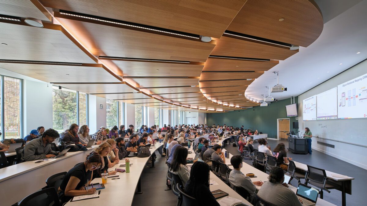 Computer-Design-Research-and-Learning-Center-University-of-Illinois-Chicago_16