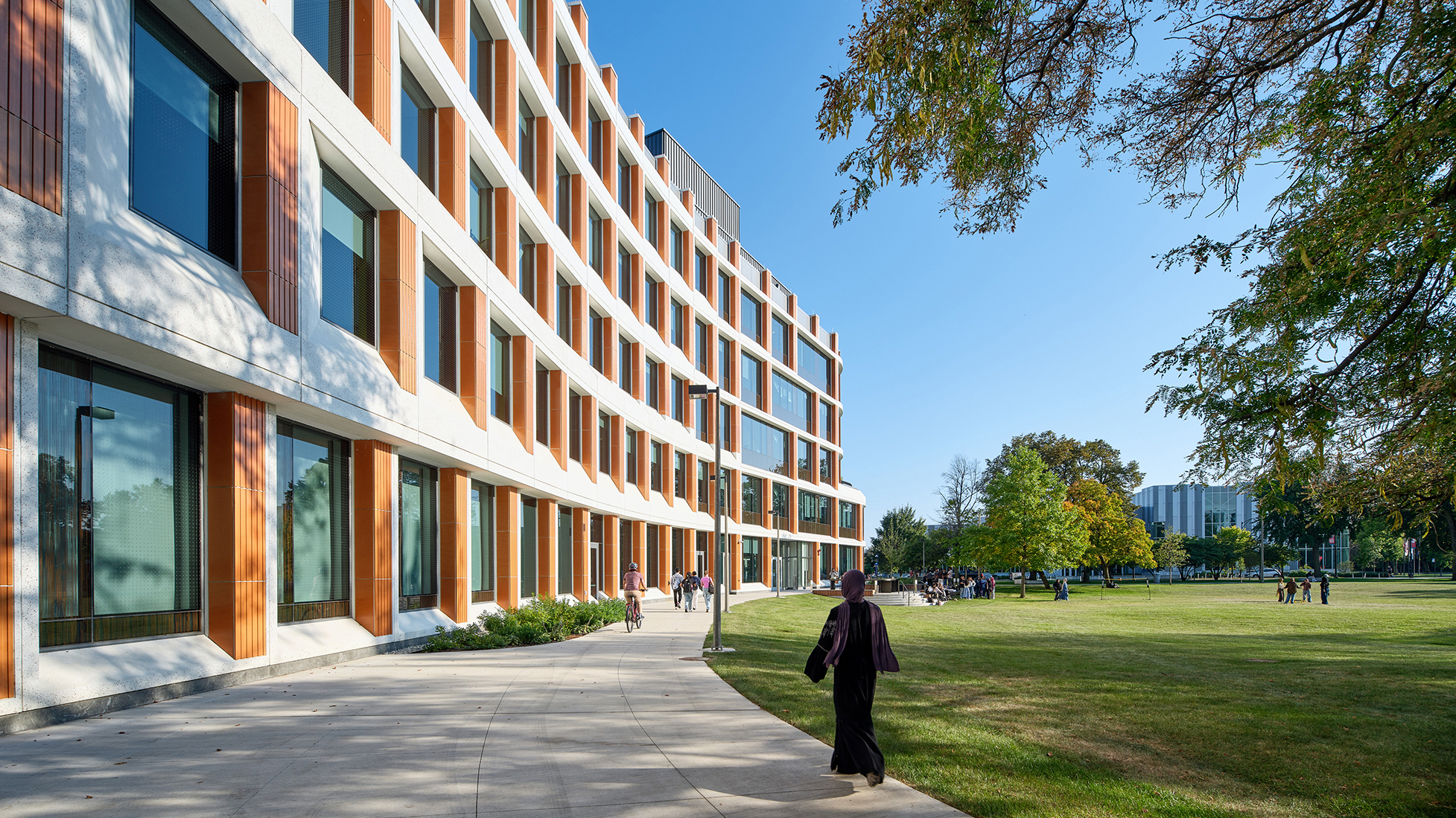 Computer-Design-Research-and-Learning-Center-University-of-Illinois-Chicago_23