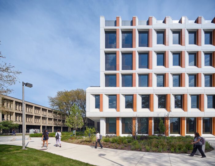 Computer-Design-Research-and-Learning-Center-University-of-Illinois-Chicago_27