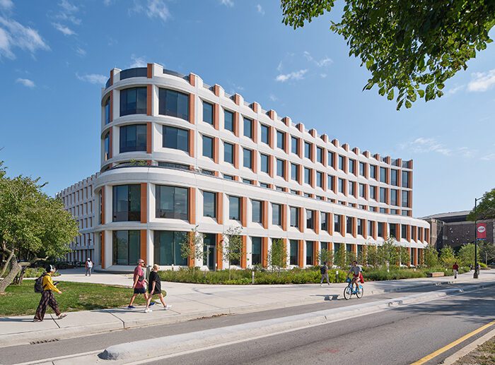 Computer-Design-Research-and-Learning-Center-University-of-Illinois-Chicago_3