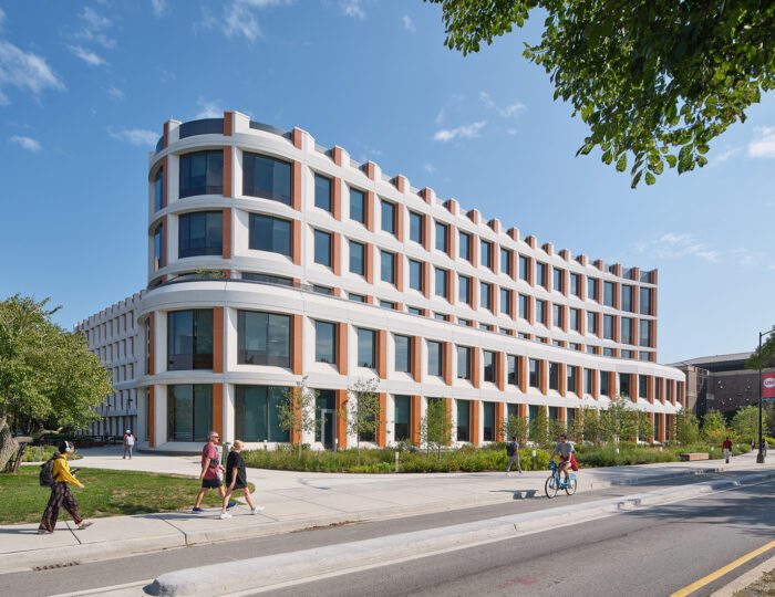 Computer-Design-Research-and-Learning-Center-University-of-Illinois-Chicago_3