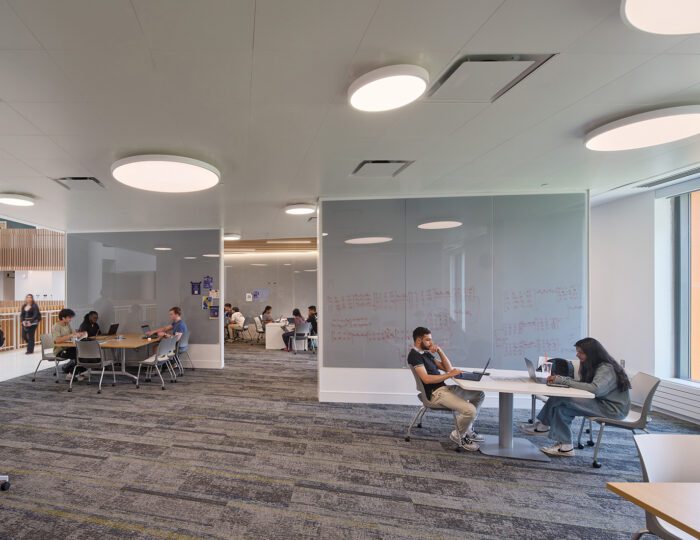 Computer-Design-Research-and-Learning-Center-University-of-Illinois-Chicago_8